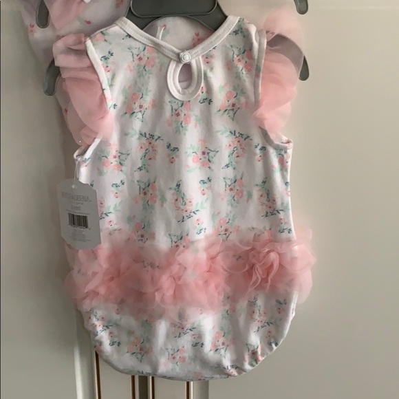 NWT Set of 2 girlie onesies with ruffles! - Picture 3 of 3
